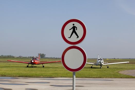 Sign only for pilots