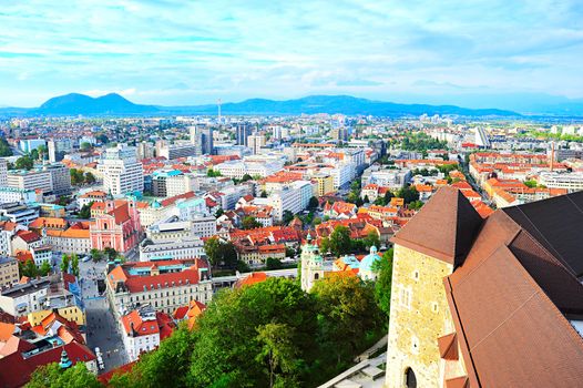 Cityscpe of Ljubljana, Slovenia . Ljubljana Castle in the left