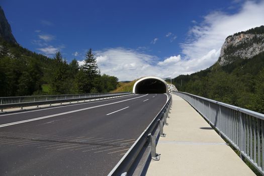 Large mountains tunnel