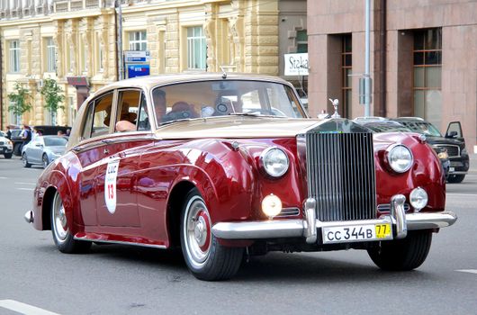 MOSCOW, RUSSIA - JUNE 2: English motor car Rolls-Royce Silver Cloud competes at the annual L.U.C. Chopard Classic Weekend Rally on June 2, 2013 in Moscow, Russia.