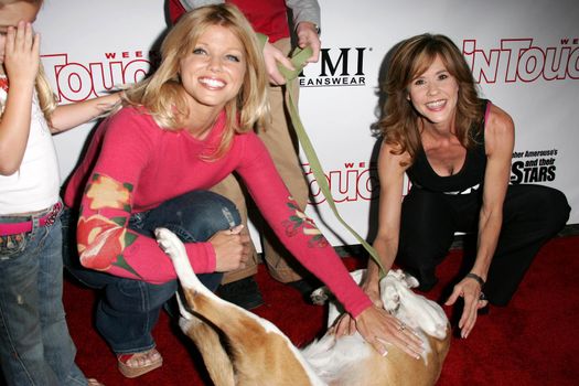 Donna D'Errico and Linda Blair at the In Touch Presents Pets And Their Stars Party, Cabana Club, Hollywood, CA 09-21-05