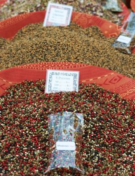 Mixture of black, red, green and white pepper at the maket in French market