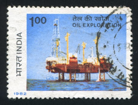 INDIA - CIRCA 1982: stamp printed by India, shows Sagar Samrat Drilling Rig, circa 1982
