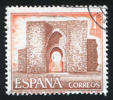 SPAIN - CIRCA 1977: stamp printed by Spain, shows Toledo Gate, circa 1977