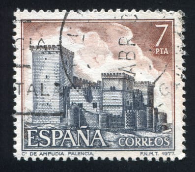 SPAIN - CIRCA 1977: stamp printed by Spain, shows Castle Ampudia, Palencia, circa 1977