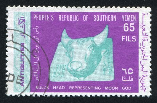 YEMEN - CIRCA 1968: stamp printed by Yemen, shows Bull Head, circa 1968