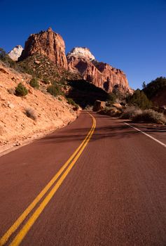 Two Lane Road Highway Travels Desert Southwest Utah Landscape