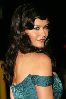 Catherine Zeta Jones
at the 2nd Annual A Fine Romance, Hollywood and Broadway Musical Fundraiser. Sunset Gower Studios, Hollywood, CA. 11-18-06