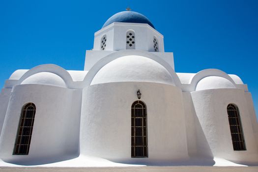 Located in the central square of Perissa, the church of Holy Cross is among the largest churches in Santorini. It was originally constructed in the 19th century and was reconstructed after the earthquake of 1956.