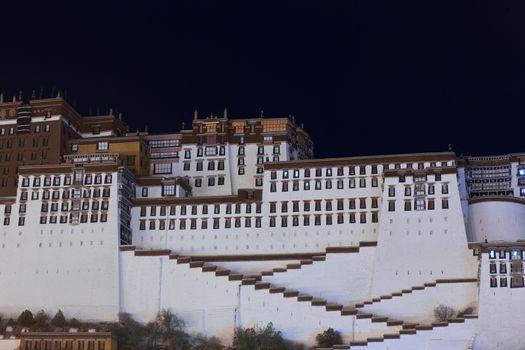 Potala Palace at night , Tibet. The Historic home of the Dalai Lama, Lhasa, Tibet. An UNESCO World Heritage site.