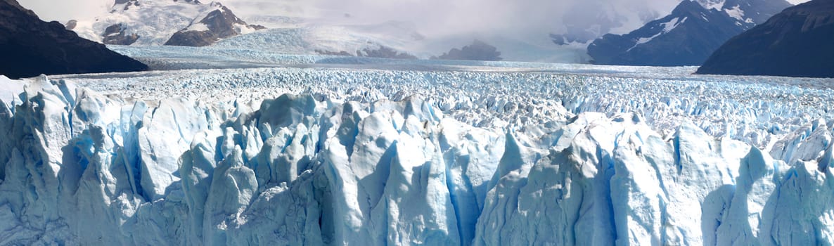 Panoramic view of the Perito Moreno Glacier in Patagania, Argentina in 2006.