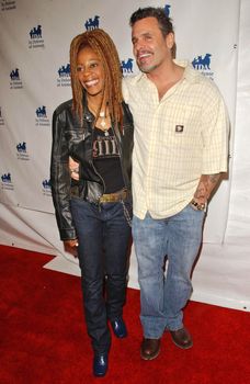 Debra WIlson and husband Cliff
at the In Defense of Animals Benefit Concert. Paramount Theater, Hollywood, CA. 02-17-07