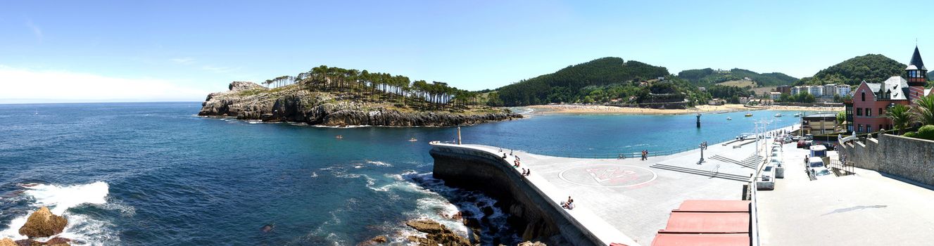 Panoramic view of the entrance of the beach on the Spanish coast in the north of Spain