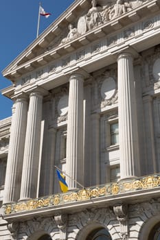 City hall is one of the landmarks of the City by the Bay, popular tourist destinations in the United States.