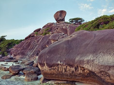  Hin Rue Bai landmark ,Similan Island , PhangNga Province Thailand 