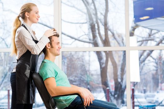 young attractive woman hairdresser hairstyle customer picks