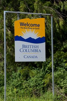 A sign welcoming you to Canada and tourism in Canada