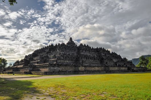 Buddist temple Borobudur in Yogjakarta in Java, indonesia