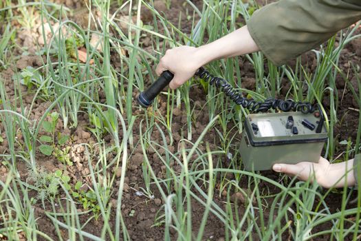 Measuring radiation levels of vegetables