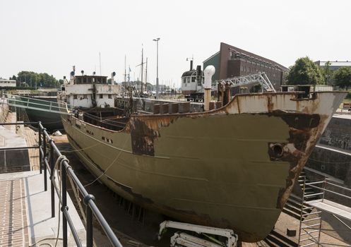 ship in the only working drydock in holland called Jan Blanken droogdok
