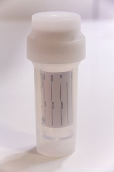 Picture of a medical container for urin