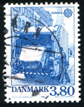 DENMARK - CIRCA 1986: stamp printed by Denmark, shows Garbage truck, circa 1986