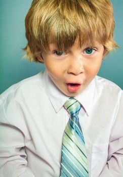 Child with astonished expression