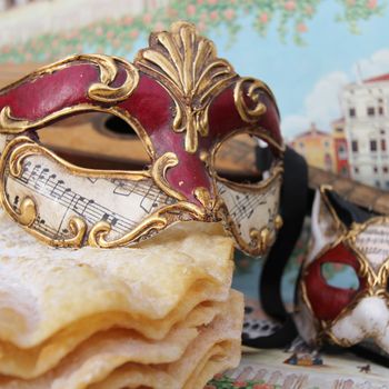 Baroque mask with pancakes