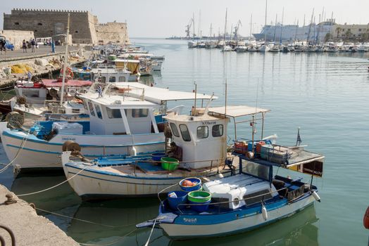 All tourists like to walk around Heraklion, starting at the fishing harbour close to the  modern port, what will strike   first is the Venetian fortress CASTELLO DEL MOLO (KOULES) at the harbour gate.
   
The fortress is first attested in the early 13th century the earliest depiction  by the Florentine monk Cristoforo Buondelmonti in 1429.