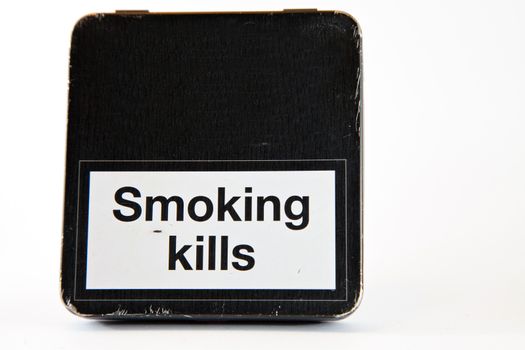 Warning sign smoking kills
