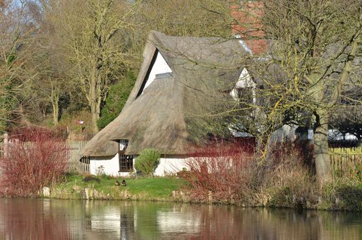 scenic river cottage suffolk