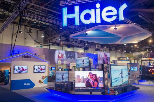 LAS VEGAS - JANUARY 10 : The Haier booth at the CES show held in Las Vegas on January 10 2014 , CES is the world's leading consumer-electronics show and companies from all over the world come to show their latest technologies and products. 
