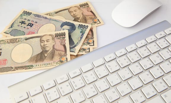 Japanese Yen on keyboard