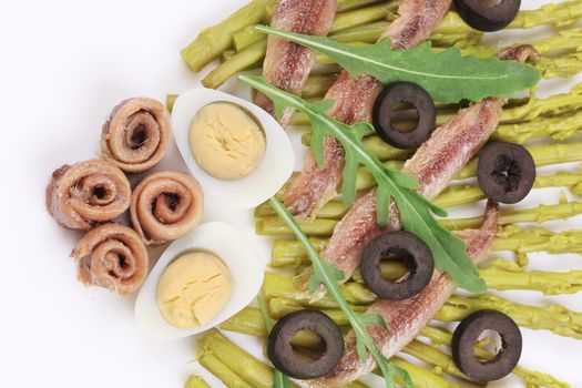 Salad with anchovies and asparagus.