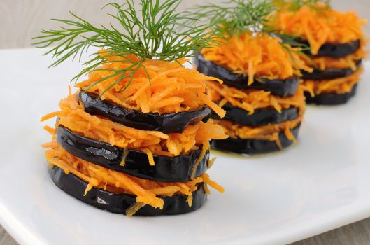 Fried eggplant stuffed with spicy carrots and garlic