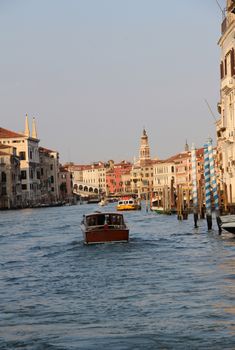 boat navigation in venice