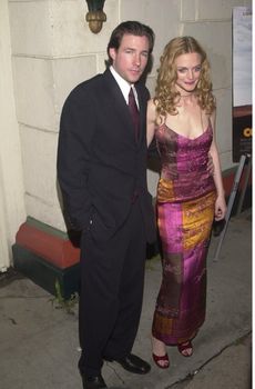 Edward Burns and Heather Graham at the premiere of Miramax's "COMMITTED" in Westwood, 04-18-00