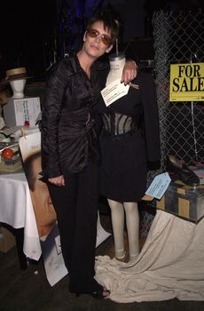 Jamie Lee Curtis at the Junk Of The Stars benefit, where celebs donated auction items to raise money for children with AIDS. Hollywood, 04-08-00