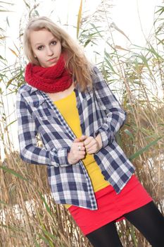 Blong teenage fashion girl in the autumn