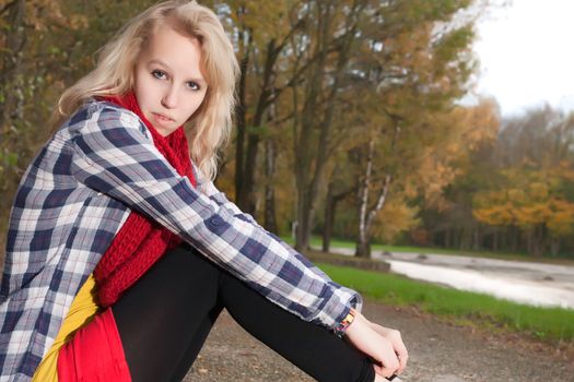 Blong teenage fashion girl in the autumn