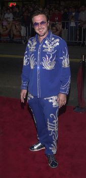 David Arquette at the premiere of Warner Brother's "READY TO RUMBLE" in Hollywood, 04-05-00