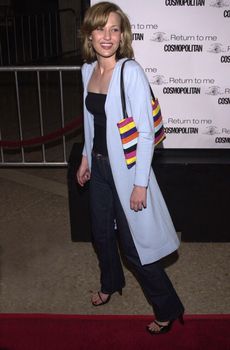 Joey Lauren Adams at the premiere of MGM's "RETURN TO ME" in Century City, 04-03-00