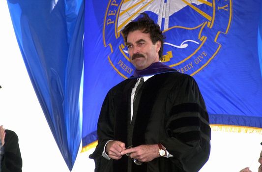 Tom Selleck at Pepperdine University in Malibu, to receive an honorary doctorate, 04-29-00