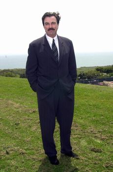 Tom Selleck at Pepperdine University in Malibu, to receive an honorary doctorate, 04-29-00