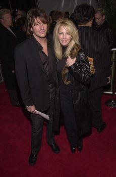 Richie Sambora and Heather Locklear at the premiere of Universal's "U-571" in Westwood, 04-17-00