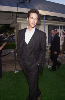 Keanu Reeves at the premiere of The Replacements in Westwood. 08-07-00