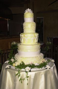 The Cake at the premiere of My 5 Wives in Santa Monica. 08-28-00