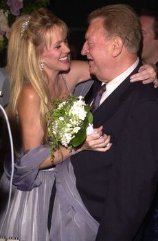 Rodney Dangerfield and Joan Child at the premiere of My 5 Wives in Santa Monica. 08-28-00