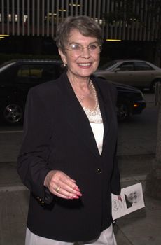 Jean Simmons at a memorial for Sir Alec Guiness in Beverly Hills. 08-24-00