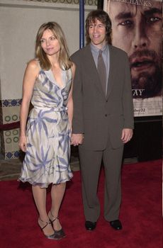 Michelle Pfeiffer and David E. Kelly at the premiere of 20th Century Fox's "Cast Away" in Westwood, 12-07-00